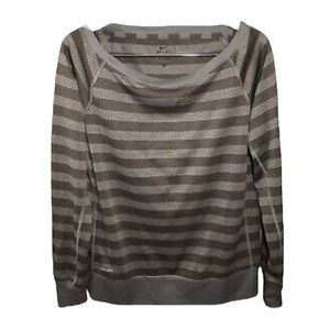 Nike Striped Top Womens Medium Long Sleeve Perforated Stripes